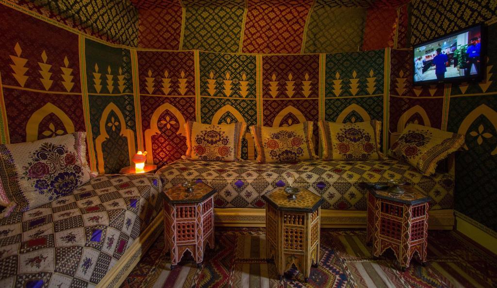 Riad Noujoum Medina Fes Luaran gambar