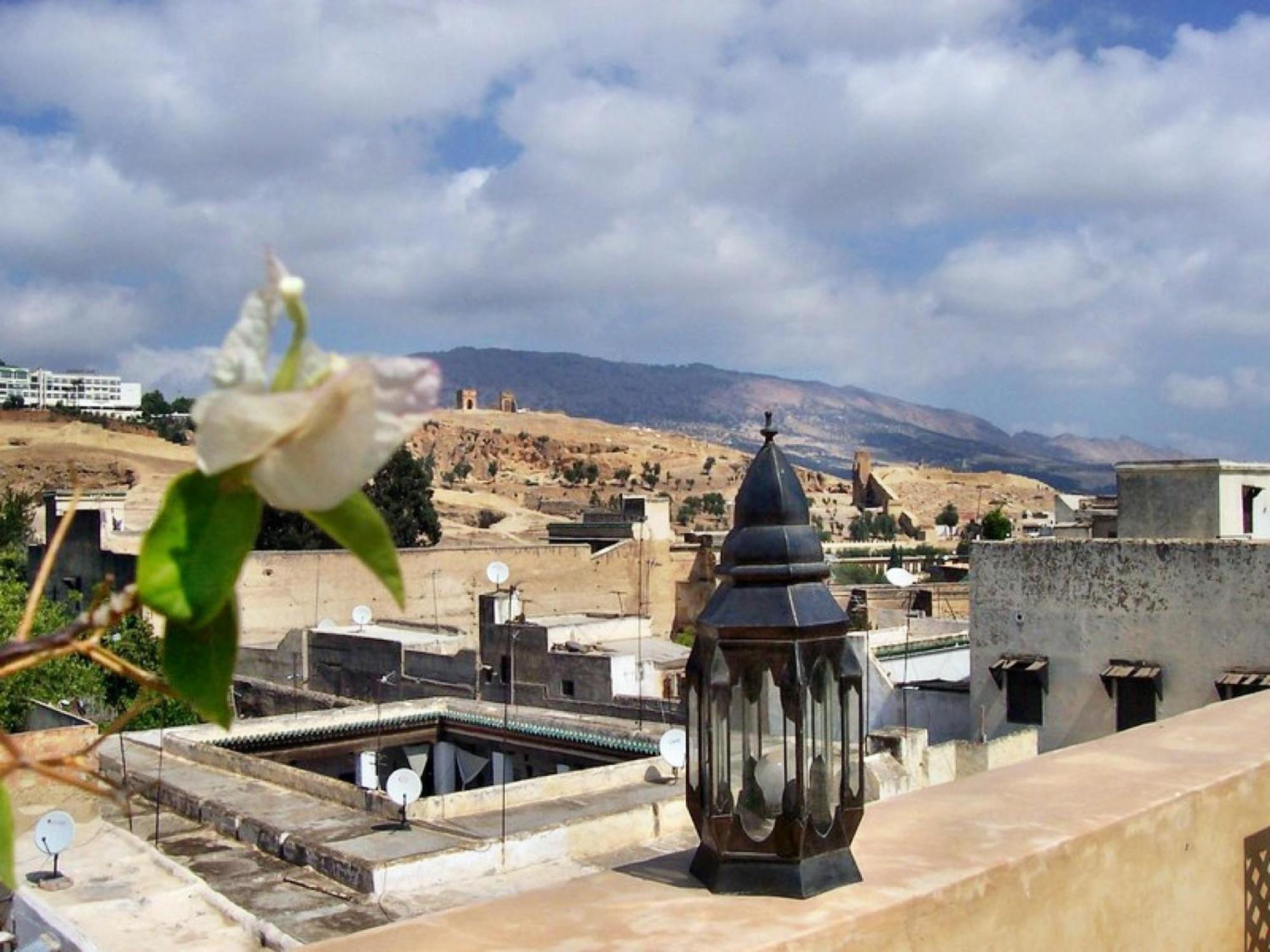 Riad Noujoum Medina Fes Luaran gambar