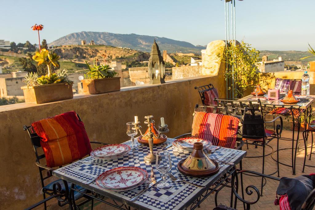 Riad Noujoum Medina Fes Luaran gambar