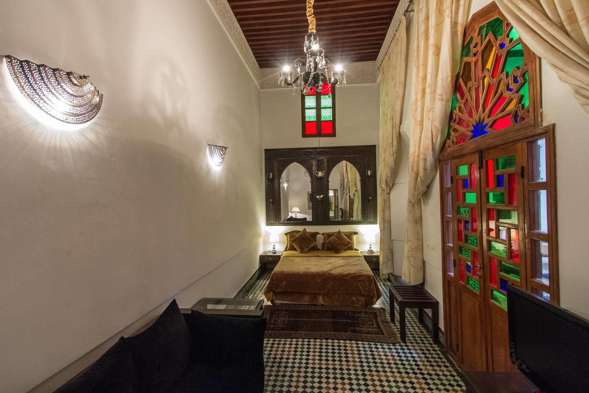 Riad Noujoum Medina Fes Luaran gambar