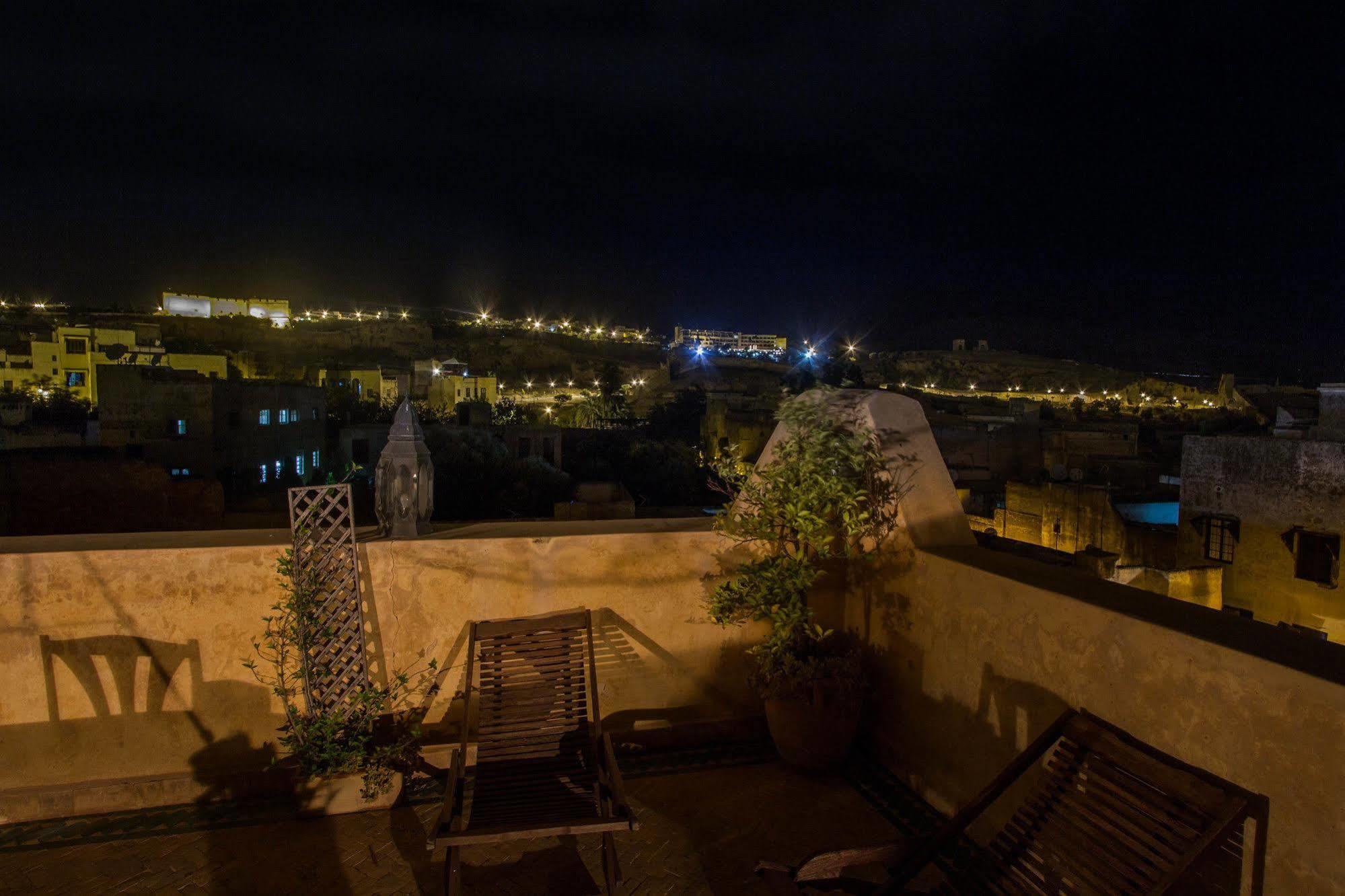 Riad Noujoum Medina Fes Luaran gambar
