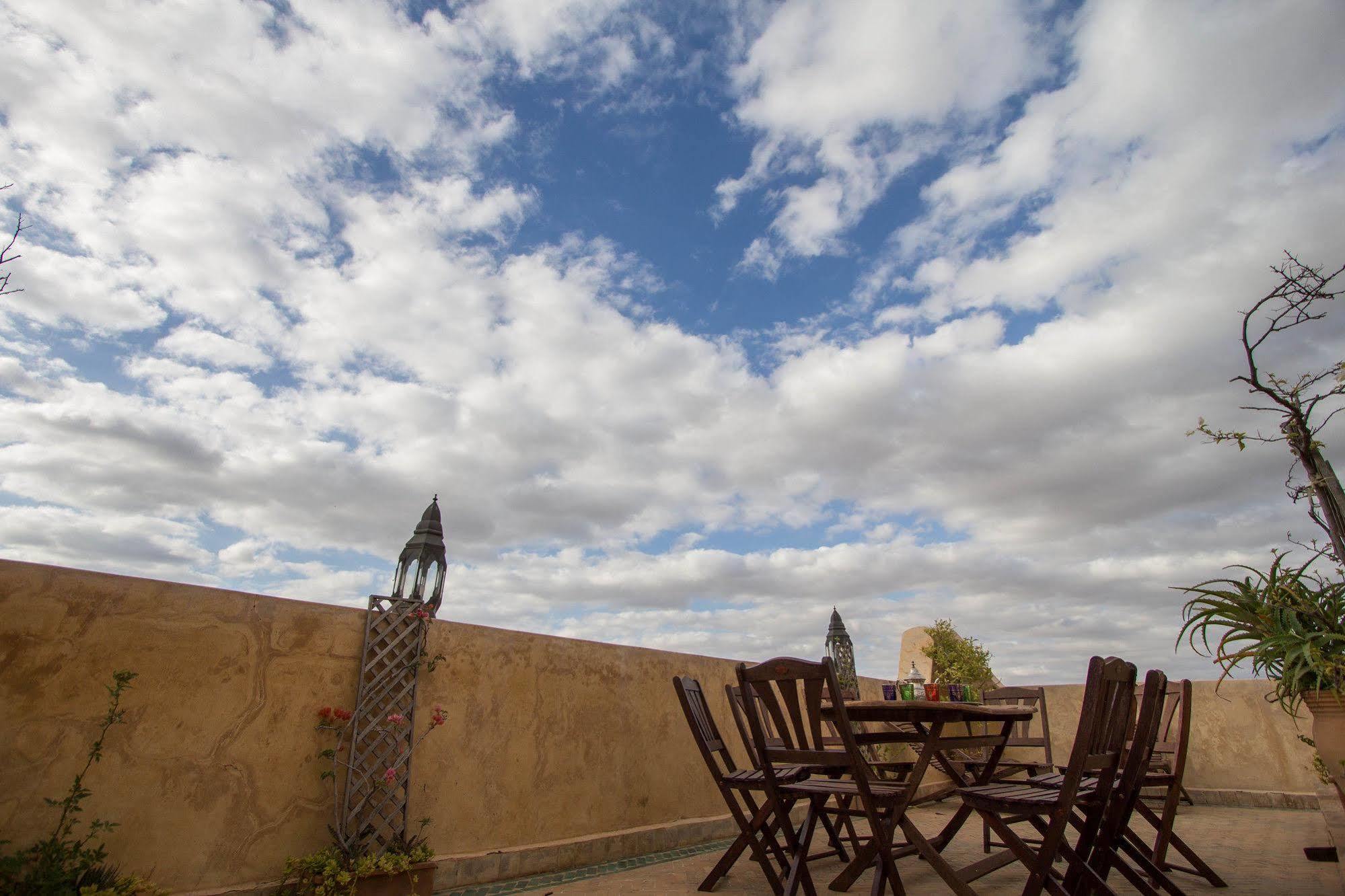 Riad Noujoum Medina Fes Luaran gambar